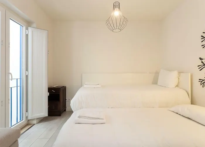 Apartment Martim Moniz - Tram 28
